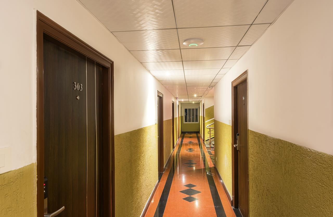 Treebo Empire Hotel Vijayawada Ngoại thất bức ảnh