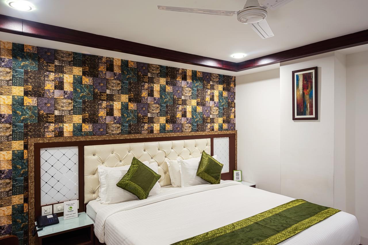 Treebo Empire Hotel Vijayawada Ngoại thất bức ảnh